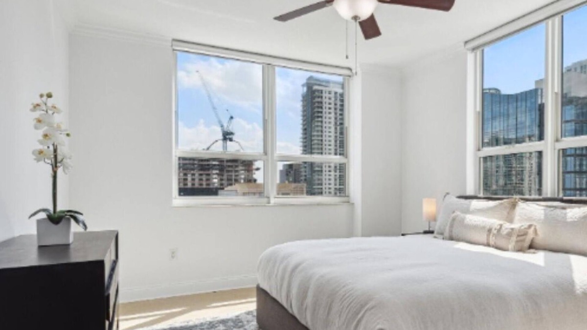 Riverwalk Fort Lauderdale Condo | 3-bedroom condo in marvelous Fort Lauderdale with WiFi, AC, fitness room
