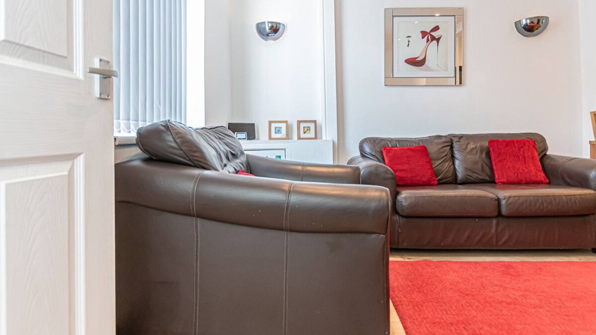 Preston House | 3 Bedroom Contractor Accommodation in Preston | Ideal for Long or Short Stays