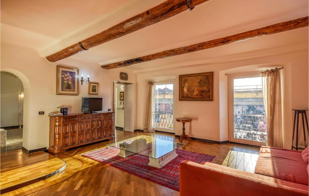 Pre Apartment | 3 Bedroom Cozy Apartment In Genova
