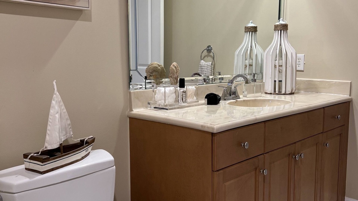 Miromar Lakes Condo | 3 Bedroom + Den 3 1/2 Bathrooms Available for rent in Miromar Lakes.