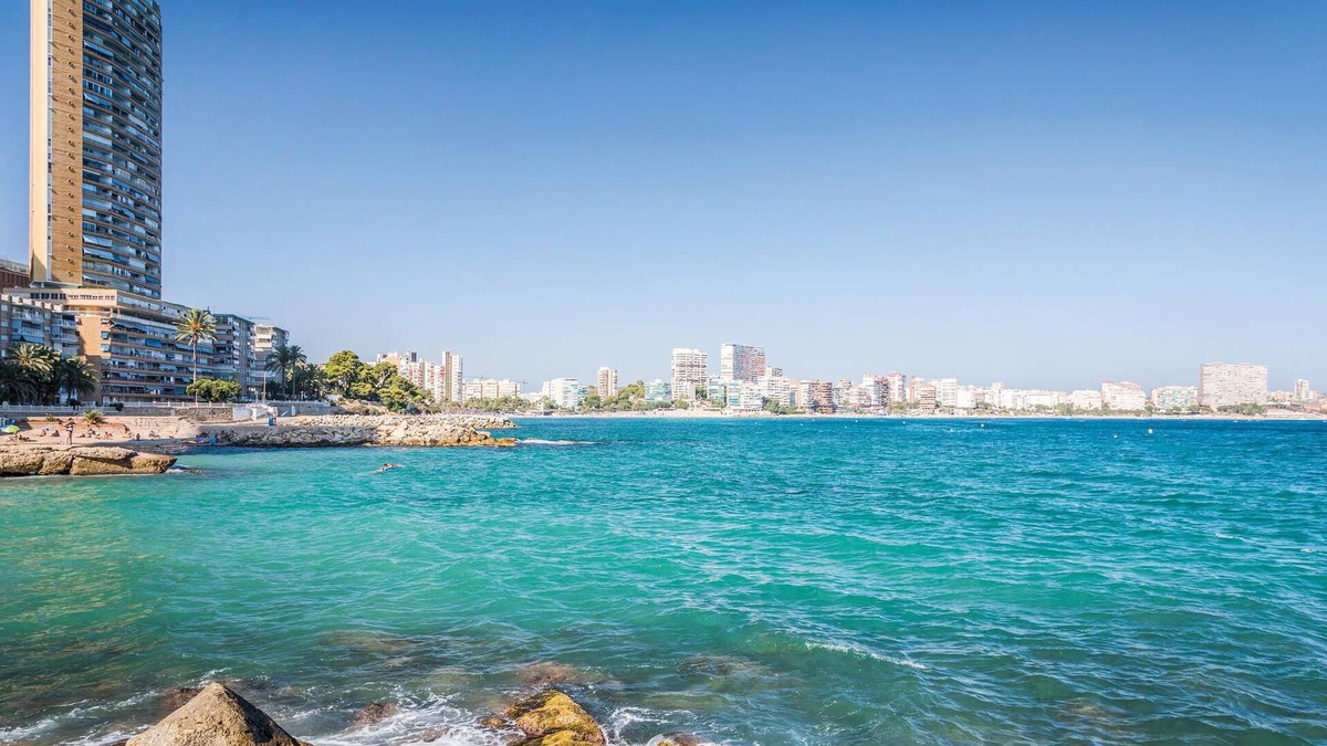 San Juan de Alicante House | 3 bedroom accommodation in San Juan de Alicante