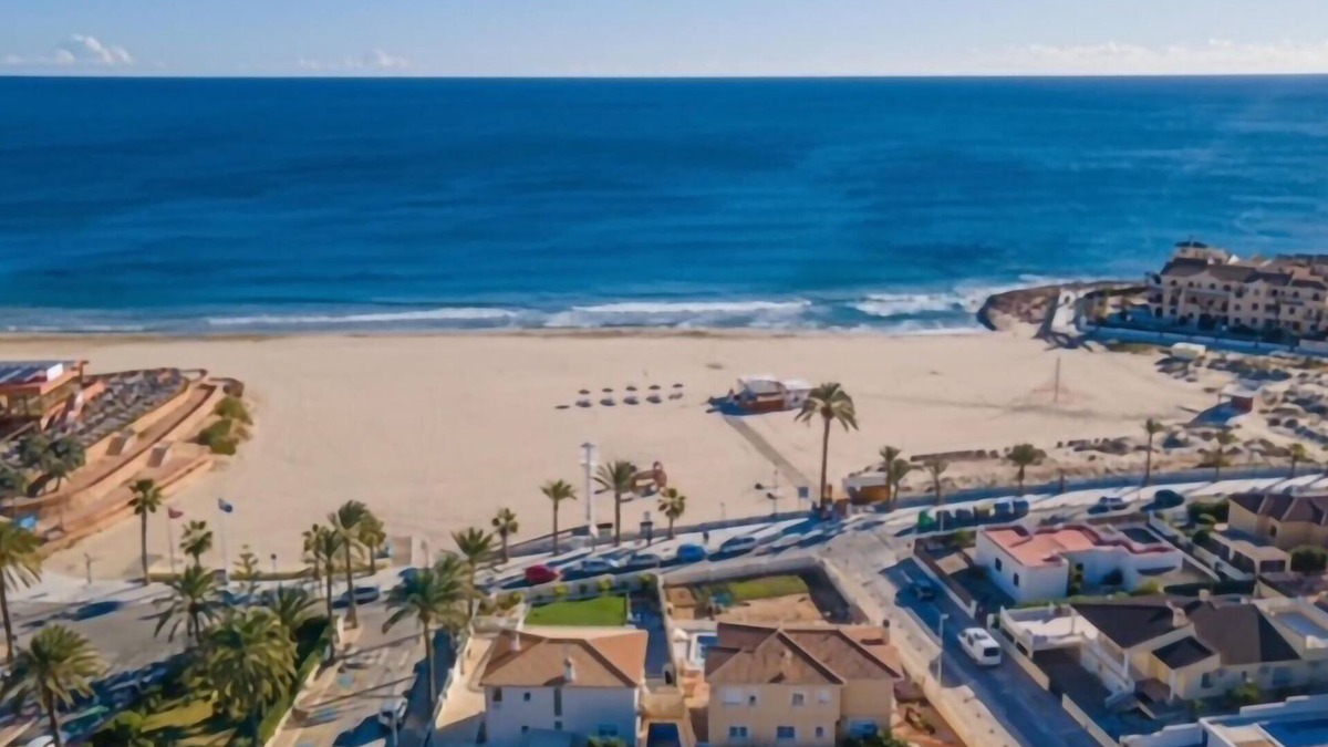 San Miguel de Salinas House | 3 bedroom accommodation in San Miguel de Salinas