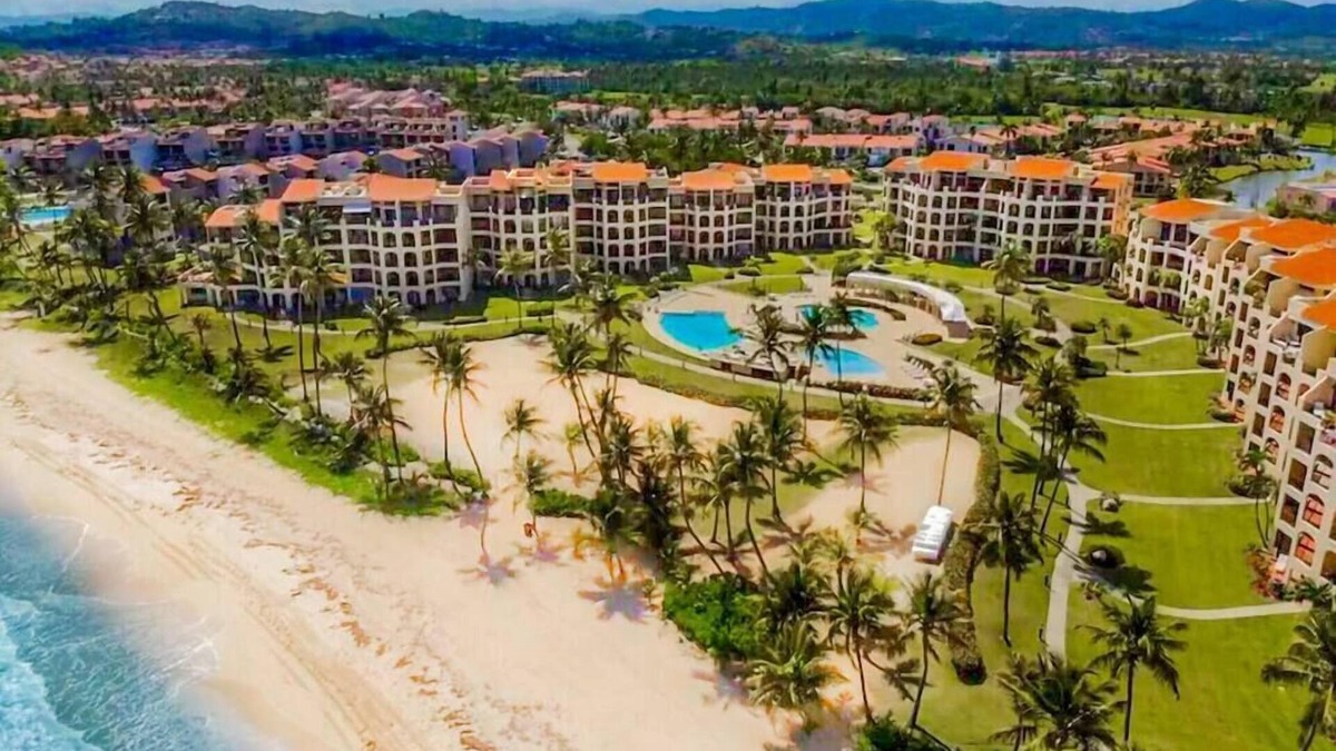 Candelero Abajo Apartment | 3 bedroom for 7 beachfront penthouse villa!