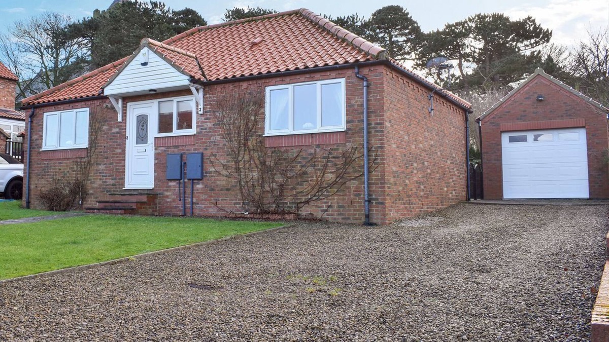Easington Cottage | 3 bedroom accommodation in Easington, near Staithes