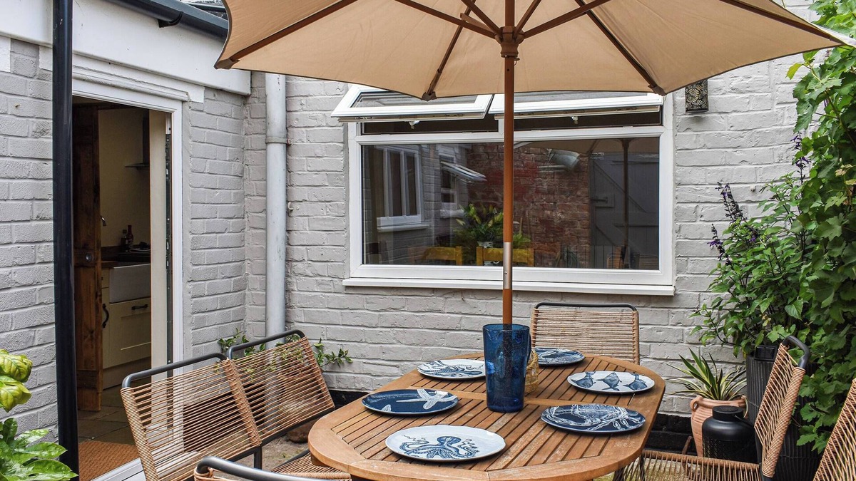 Skinningrove Cottage | 3 bedroom accommodation in Skinningrove, near Saltburn-by-the-Sea