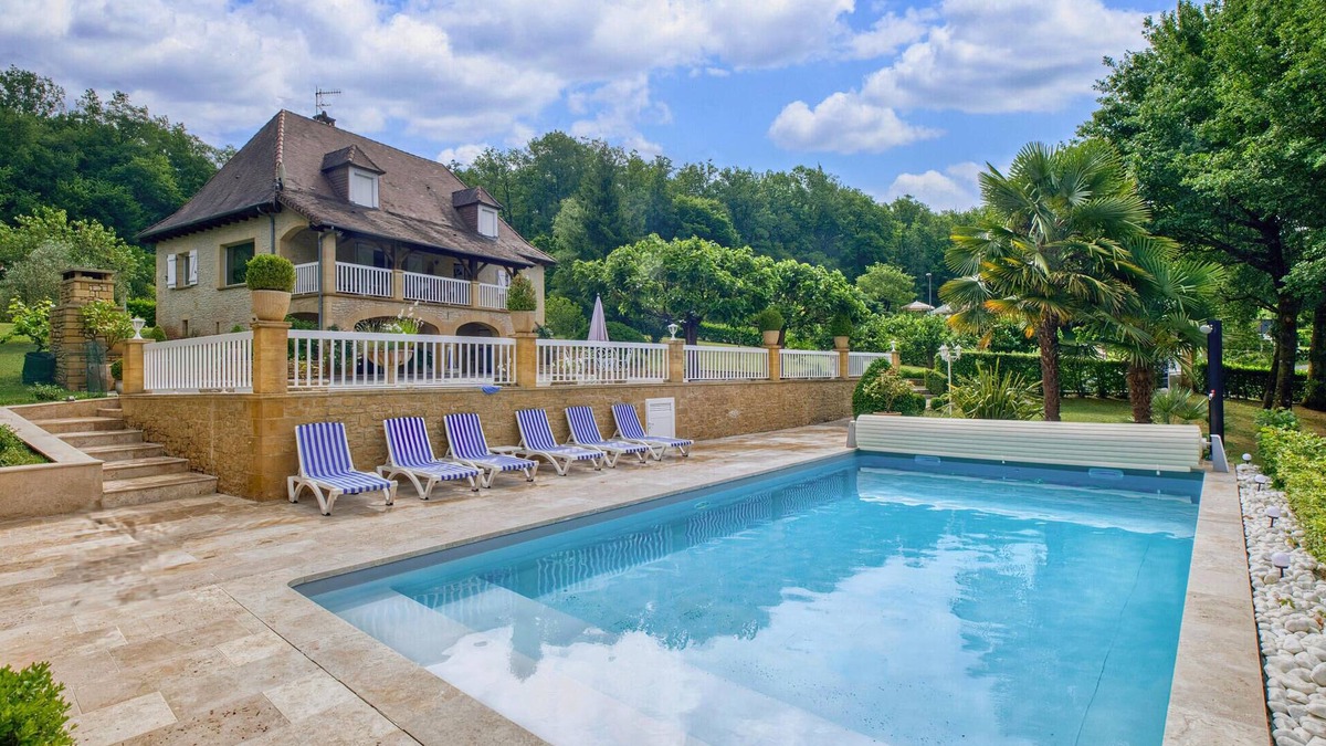Le Lardin-Saint-Lazare House | 3 bedroom gorgeous home in Le Lardin