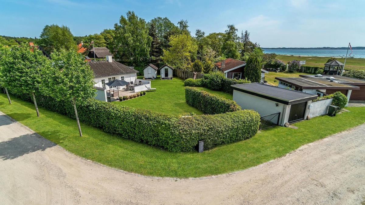 Lyngsbæk Strand House | 3 bedroom gorgeous home in Ebeltoft