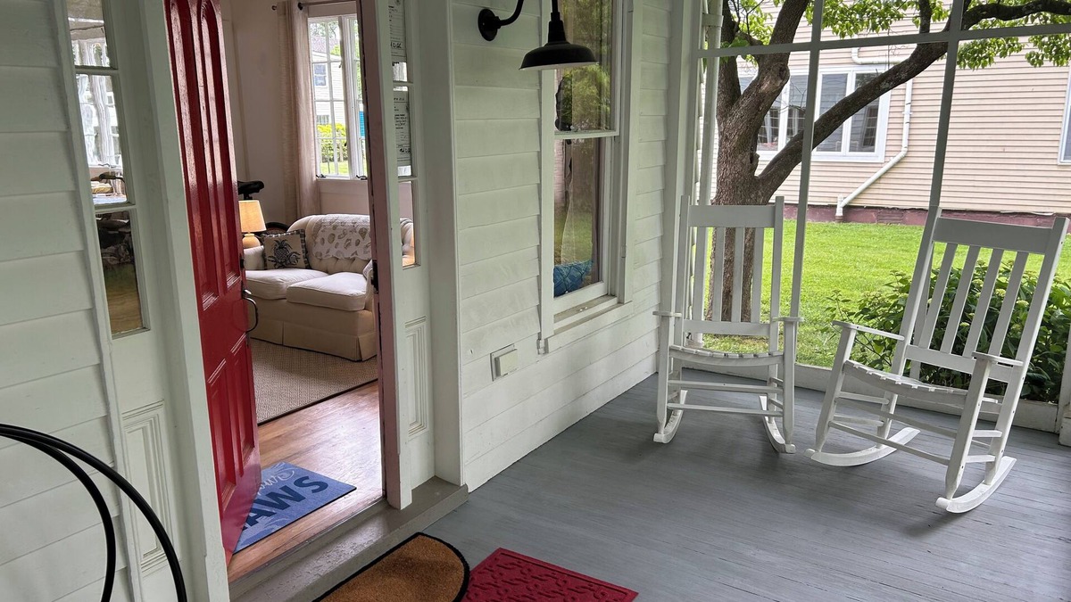Oxford House | 3-bedroom historic vacation home newly renovated in the middle of Oxford MD.