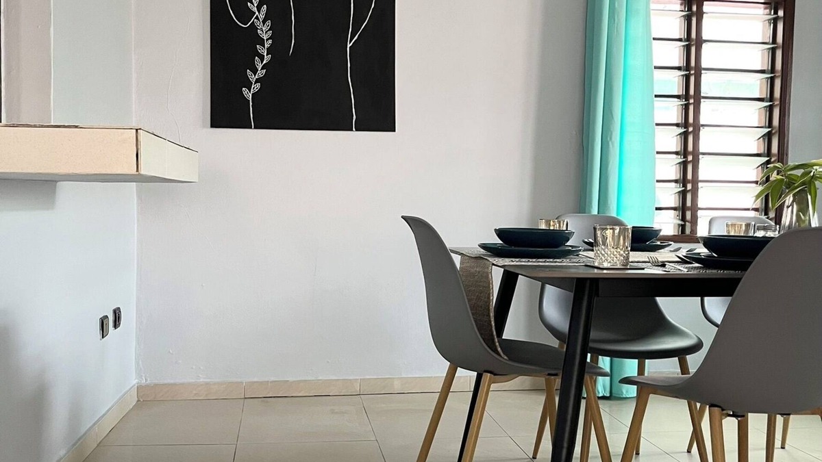 Abomey-Calavi House | 3-Bedroom Holiday Home - La Casa Cotonou