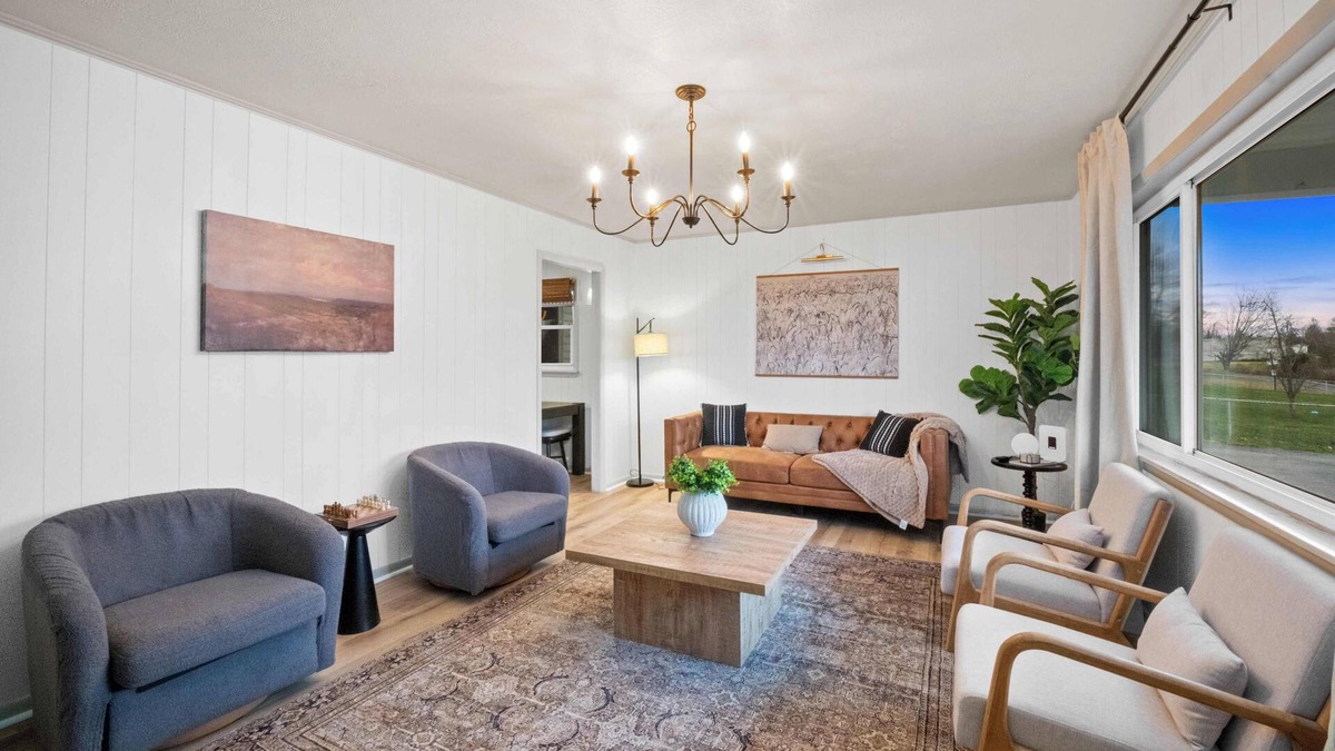 Summerlee House | 3-bedroom home located just minutes from NRG featuring a fire pit/indoor hot tub