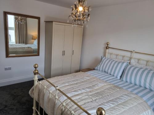 Deal Apartment | 3 Bedroom House By The Sea, Deal Centre
