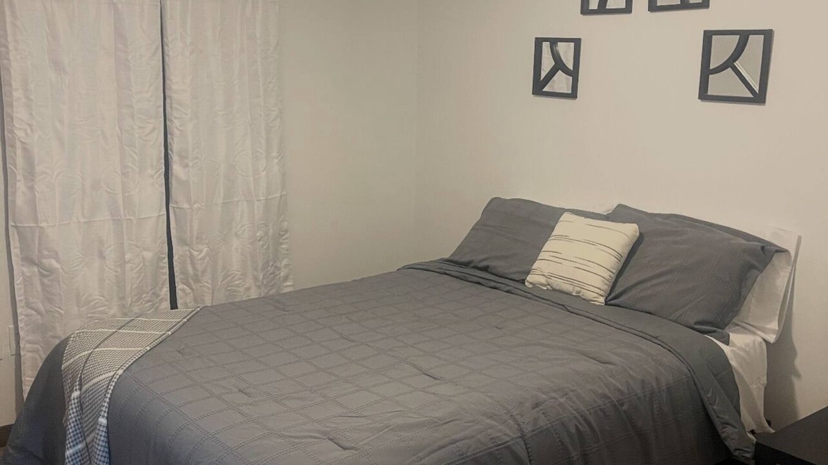 Marrero House | 3-bedroom house in beautiful Marrero with WiFi, AC. Start your getaway now