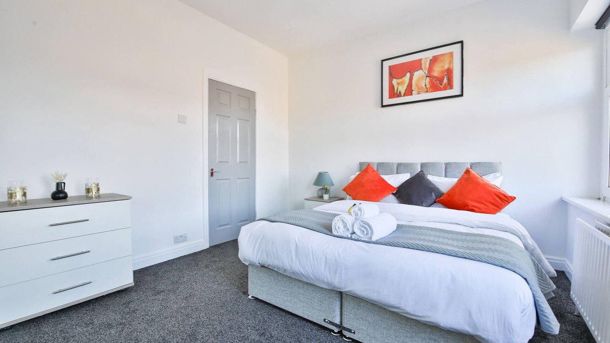 Grangetown House | 3 Bedroom House in Cardiff near Cardiff Castle