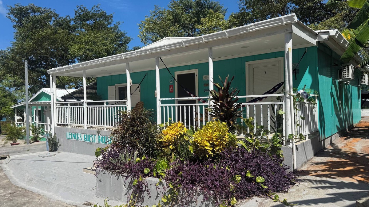 Providencia House | 3-bedroom house in charming Providencia with WiFi, AC. Book now