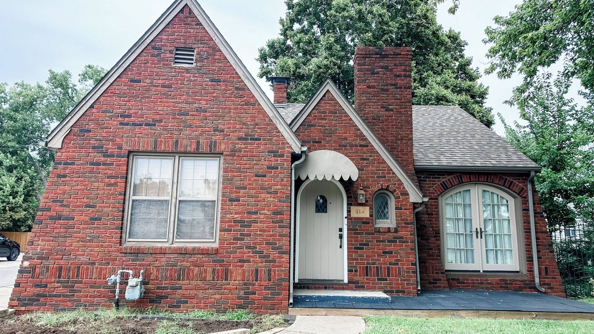 Wichita House | 3-bedroom house in enjoyable downtown Wichita