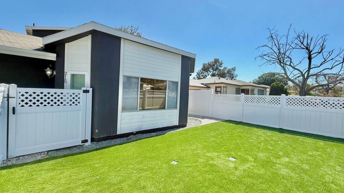 El Cajon House | 3-bedroom house in lovely San Diego with garage. Enjoy your stay
