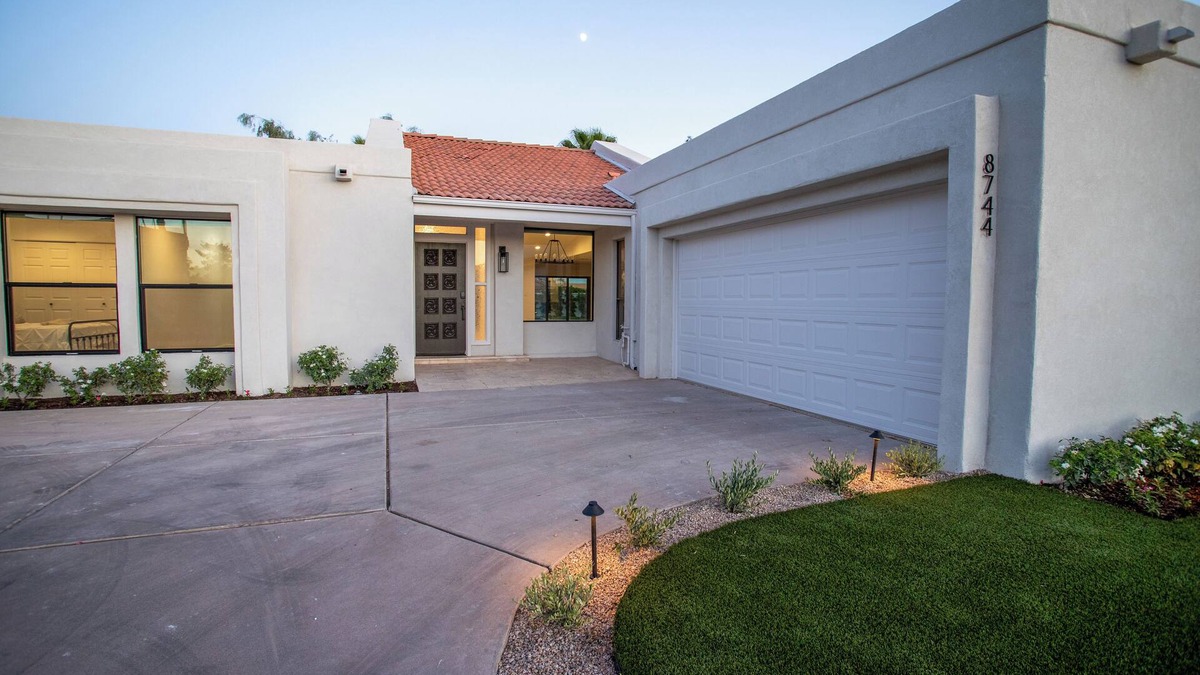 South Scottsdale House | 3-bedroom house in McCormick Ranch, Scottsdale, Az.