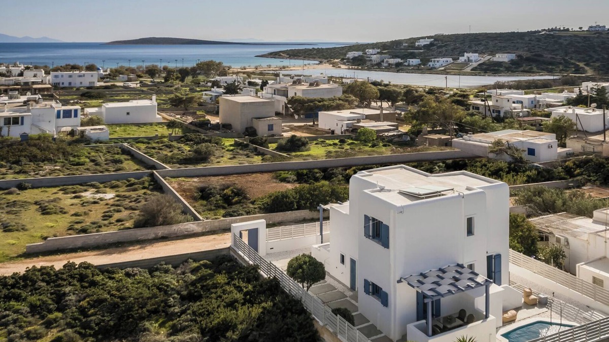 Aliki House | 3-bedroom house in marvelous Paros with AC, WiFi