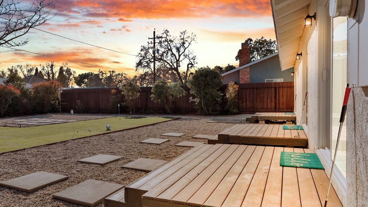 Davis House | 3-bedroom house in peaceful Davis with WiFi, AC. Enjoy your stay