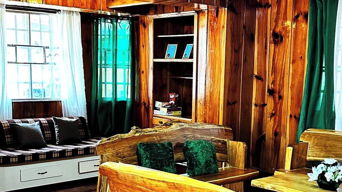 Baguio House | 3 Bedroom House in the Heart of Baguio With Garage