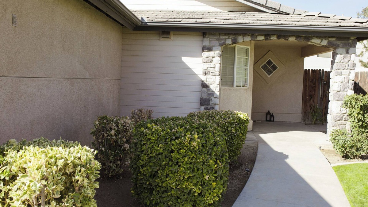 Pumpkin Center House | 3-bedroom house in wonderful Bakersfield with WiFi, AC