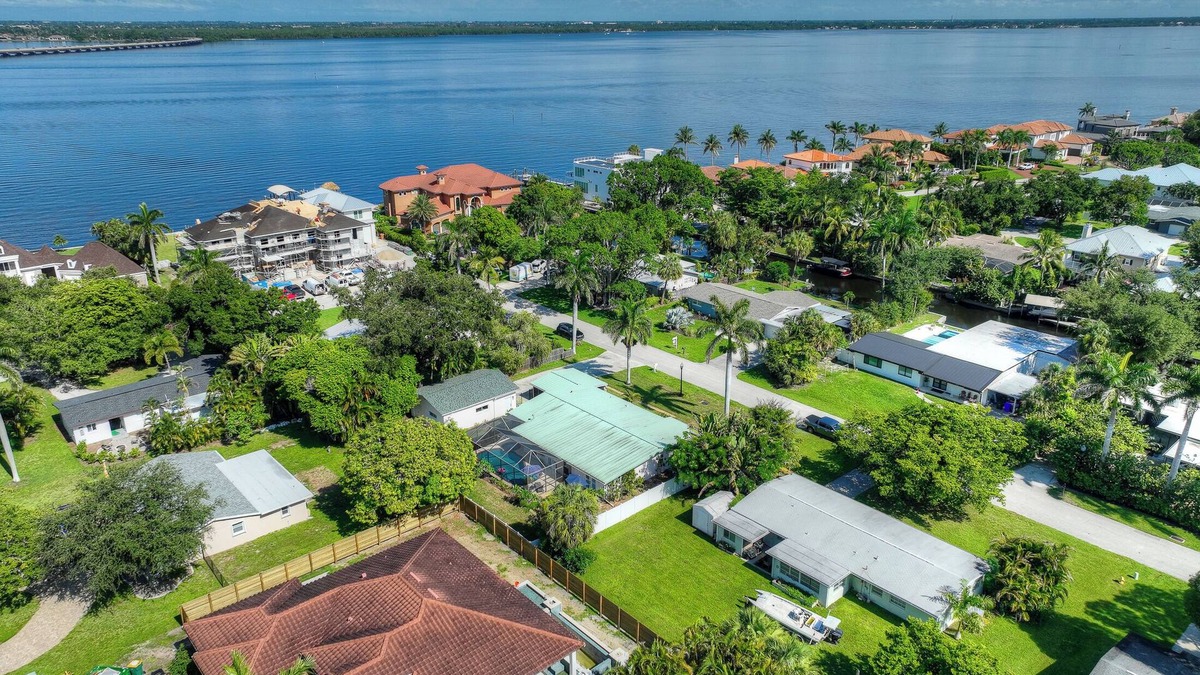 Fort Myers House | 3-bedroom house in welcoming Fort Myers with pool!