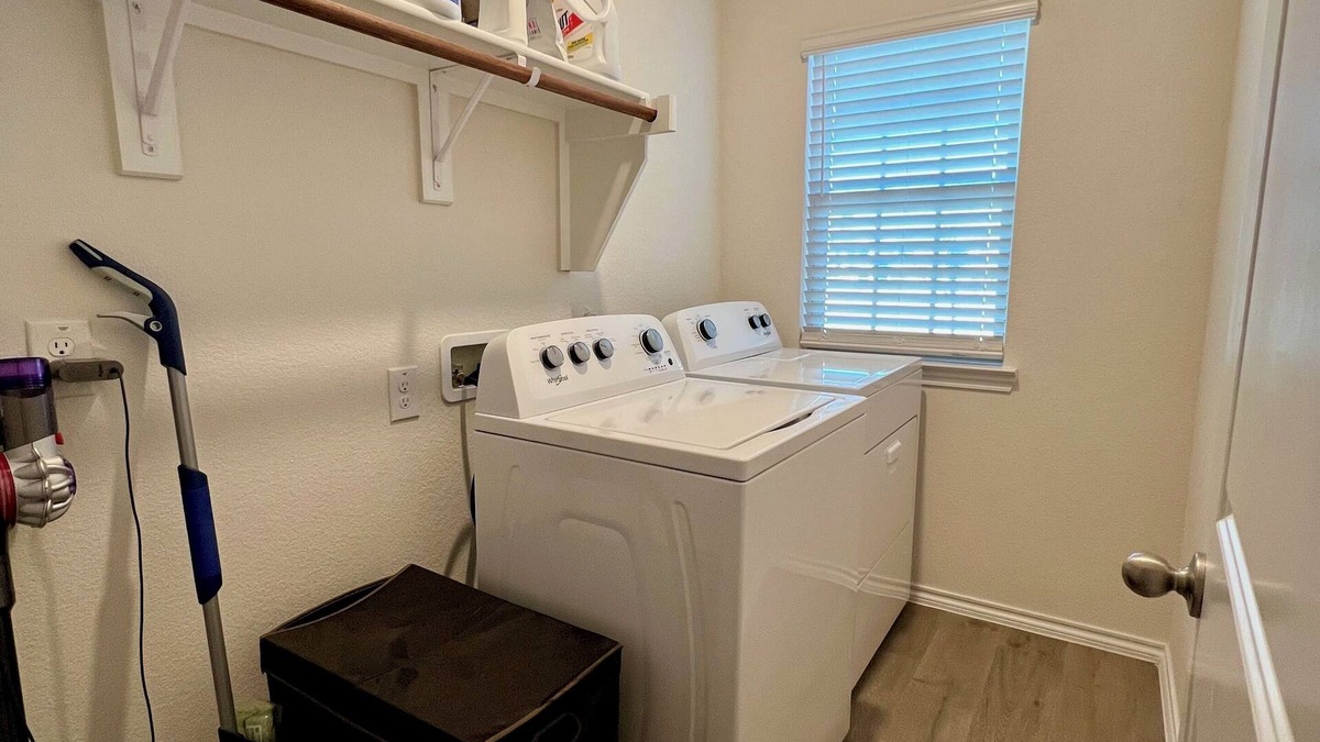Lavon House | 3-bedroom house in welcoming Lavon with WiFi, AC