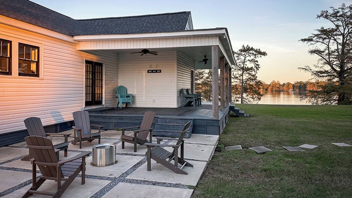 St. Joseph House | 3-bedroom house on beautiful Lake Bruin in Saint Joseph with AC, WiFi