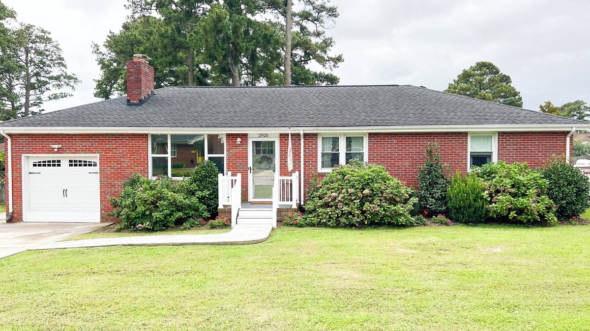Northeast Virginia Beach House | 3-bedroom house in delightful Virginia Beach with WiFi, AC, fitness room