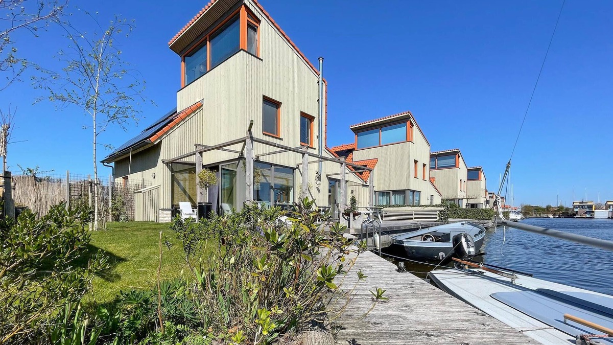 Heeg House | 3 bedroom lovely home in Heeg