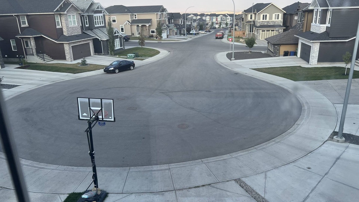 Northwest Calgary House | 3 Bedroom Luxury Court Home in Nolan Hill