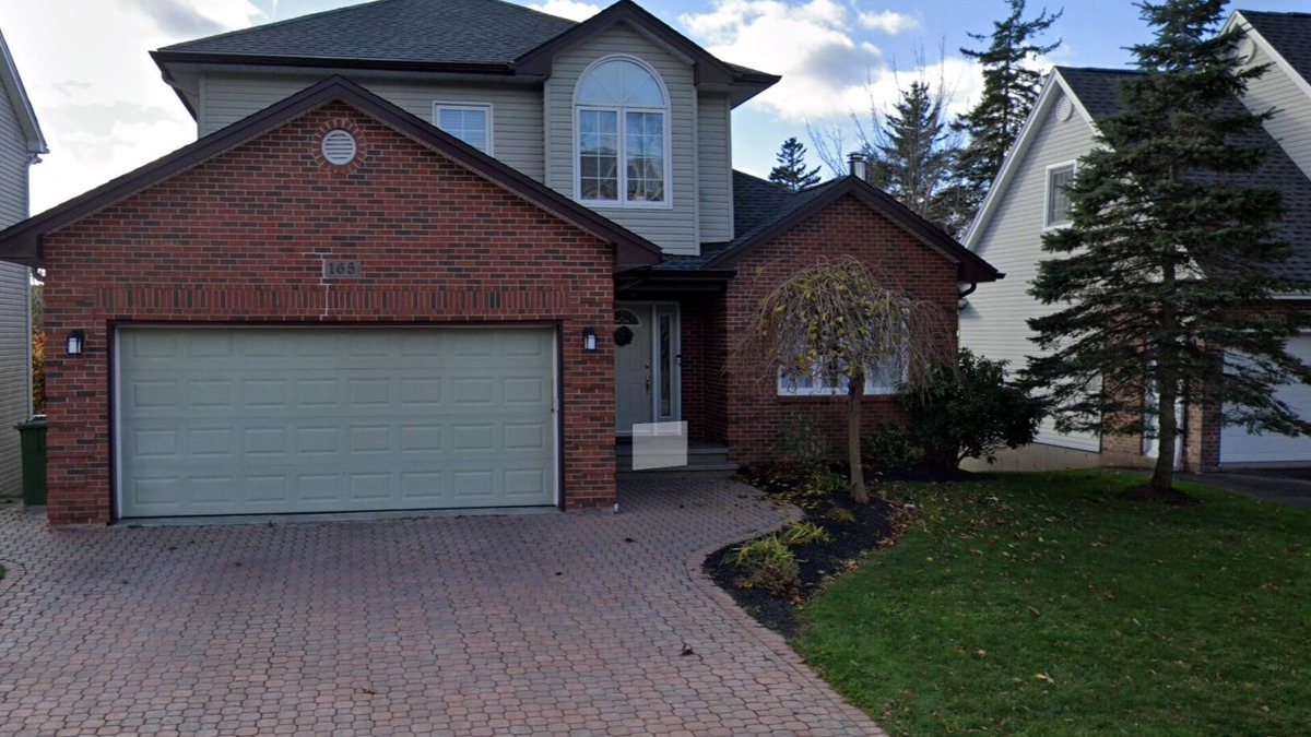 Halifax House | 3-Bedroom Modern House in Welcoming Halifax