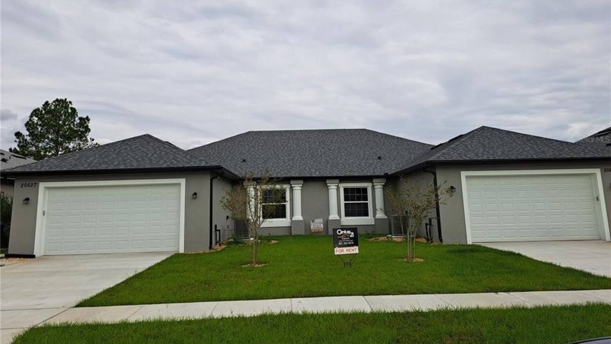 Wedgefield Apartment | 3 Bedroom Multi family 420130 by Houzlet