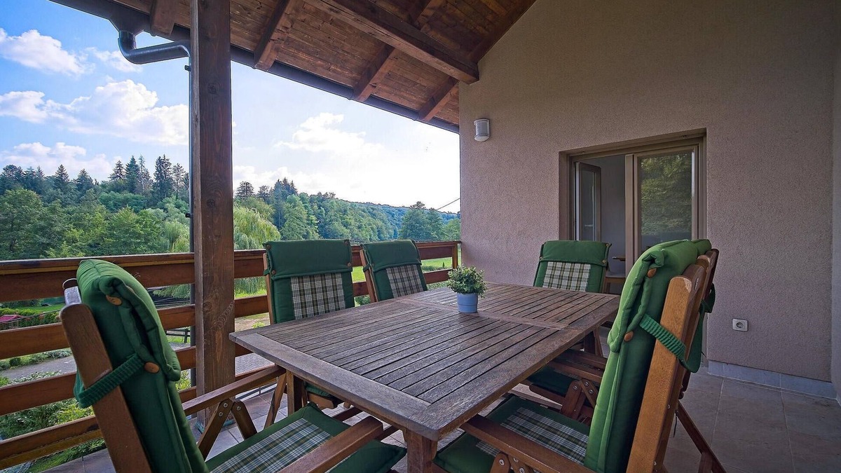 Duga Resa House | 3 bedroom nice home in Donji Zvecaj