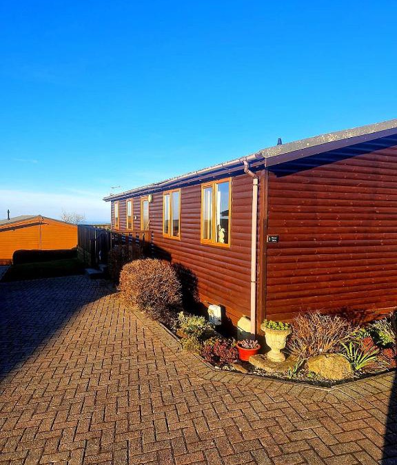 Mullacott House | 3 Bedroom Ocean View Lodge