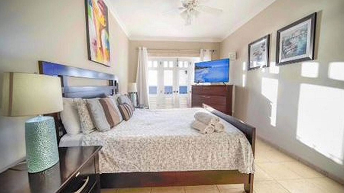 Los Brazos Apartment | 3 bedroom oceanfront condo with sea views near everything in Sosua