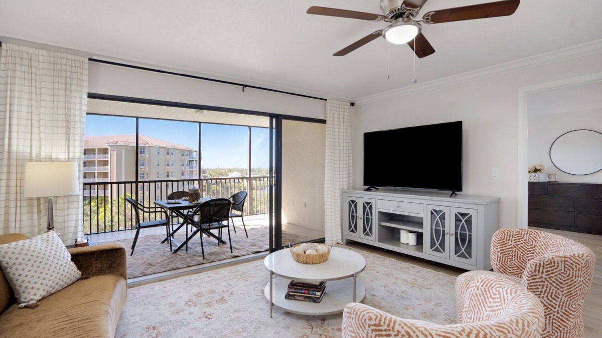 Laurel Condo | 3 Bedroom Penthouse with Stunning Sunset Views of Blackburn Bay!