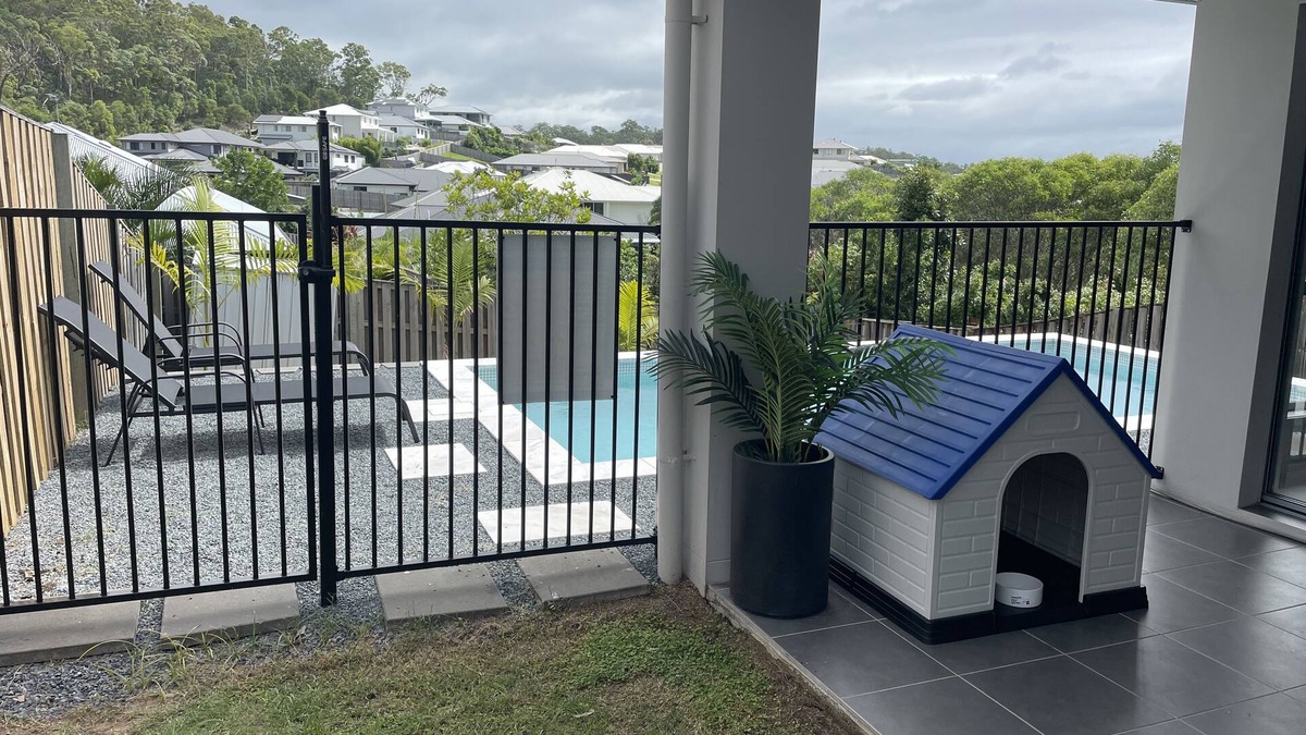 Upper Coomera House | 3 Bedroom Pet-Friendly Home