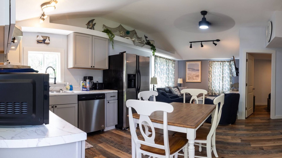 Salsbury Cove Apartment | 3 Bedroom Pool, PlayArea, CampFire Cozy Apt