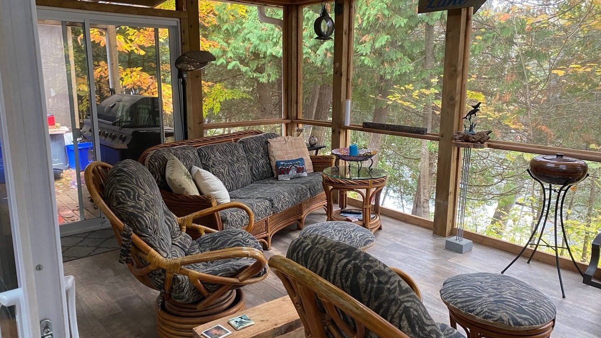 Minden Cottage | 3 Bedroom Private Cottage in Minden Hills