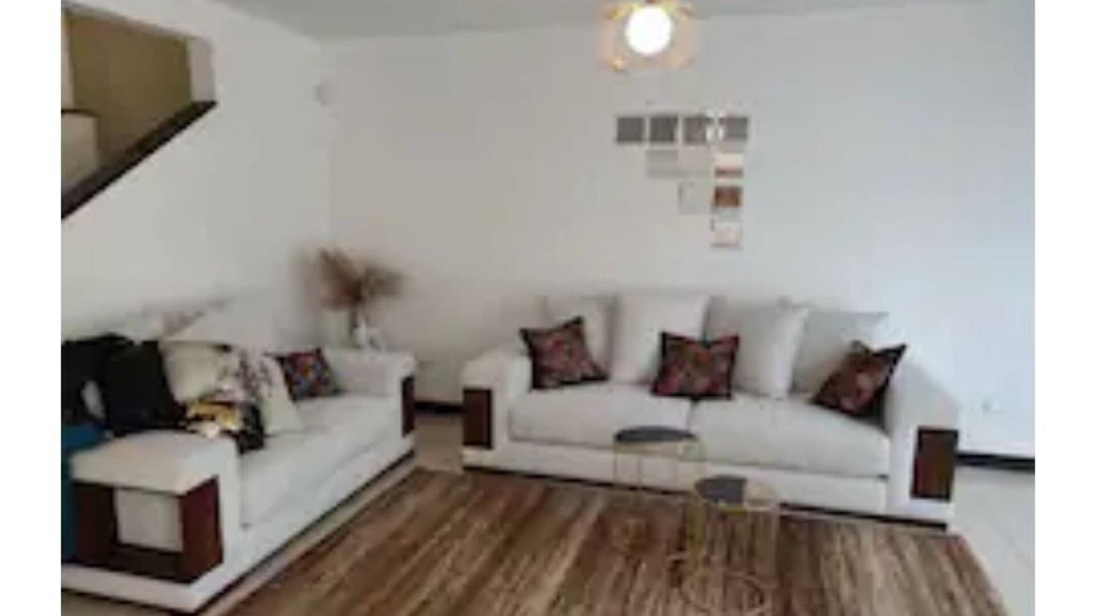 Zona 16 House | 3-bedroom residential home w/on-premises parking