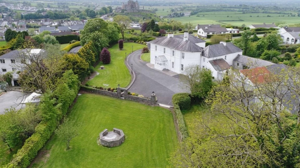 Cashel House | 3 Bedroom Retreat - Sleeps 6 - Pet Friendly