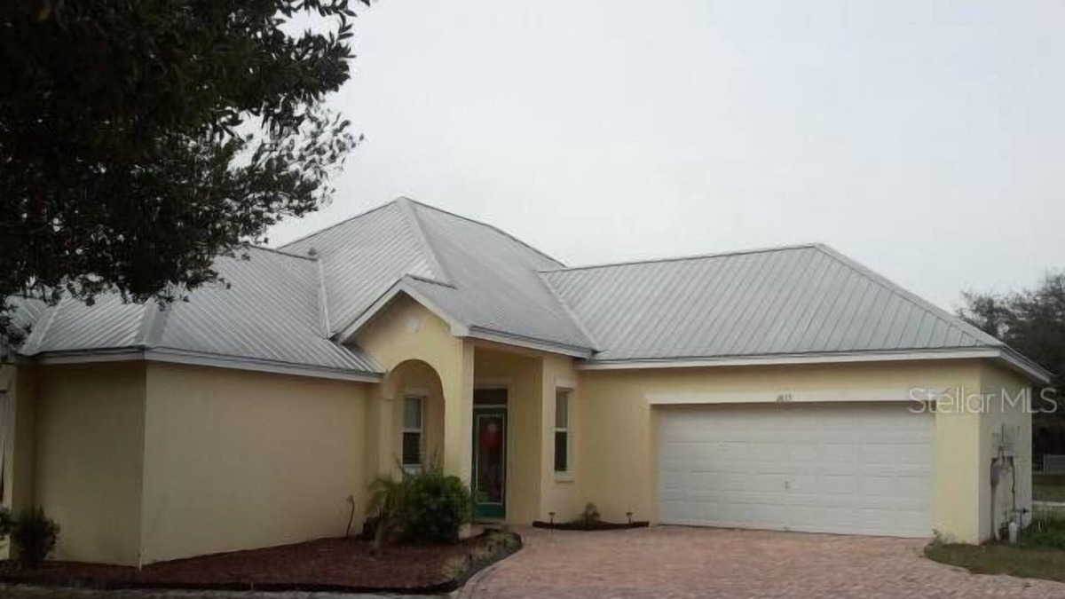 Cypress Gardens Apartment | 3 Bedroom Single family 431003 by Houzlet