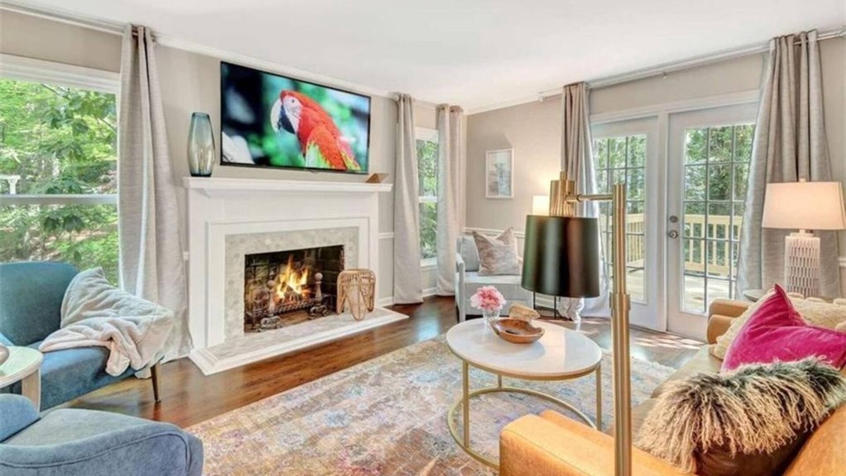 Dunwoody Apartment | 3 Bedroom Single family 129030 by Houzlet