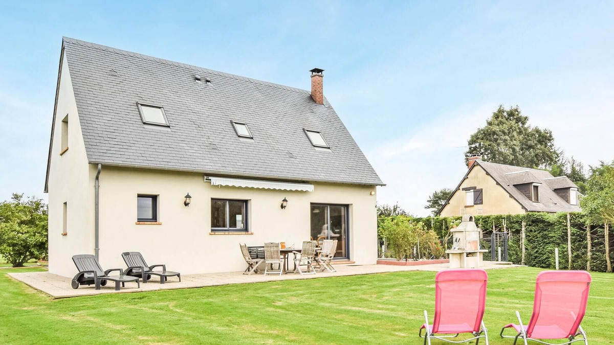 Equemauville House | 3 bedroom stunning home in EQUEMAUVILLE