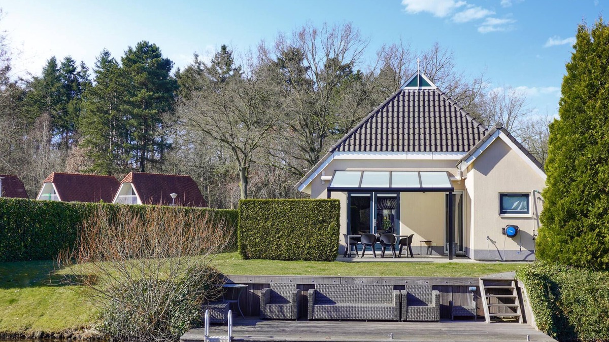 Vlagtwedde House | 3 bedroom stunning home in Vlagtwedde