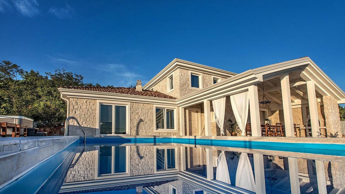 Jadranovo House | 3 bedroom stunning home in Jadranovo