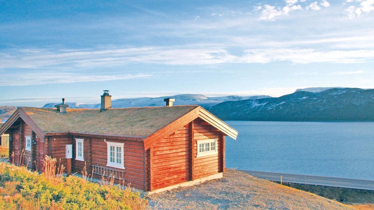 Hol House | 3 bedroom stunning home in Hovet