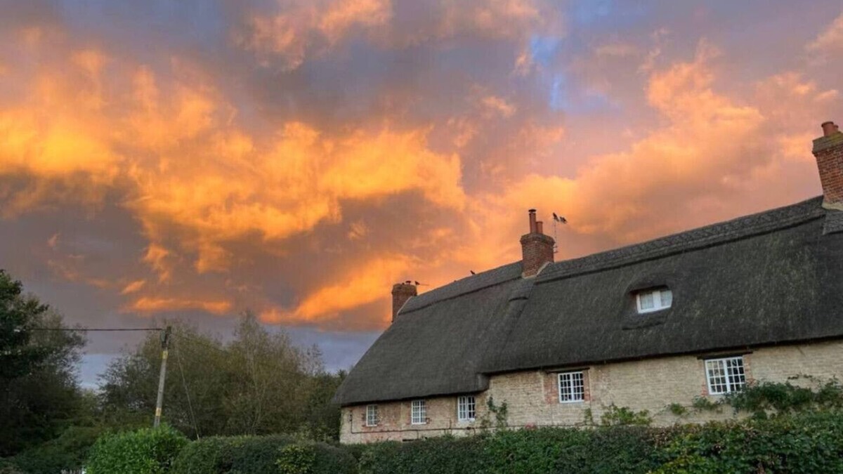 Kidlington Other | 3-Bedroom Swan Cottage, Canal View, Parking,Oxford