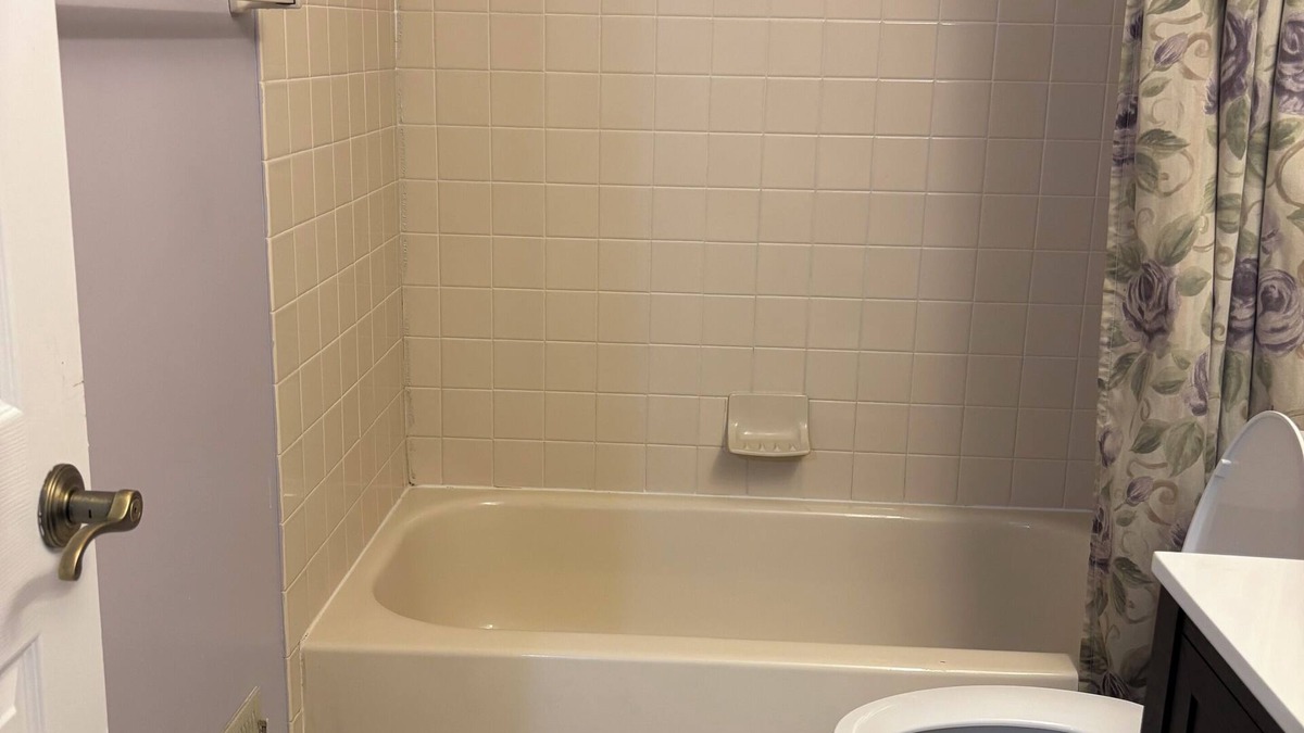 Collegeville House | 3-bedroom townhome in wonderful Collegeville with AC